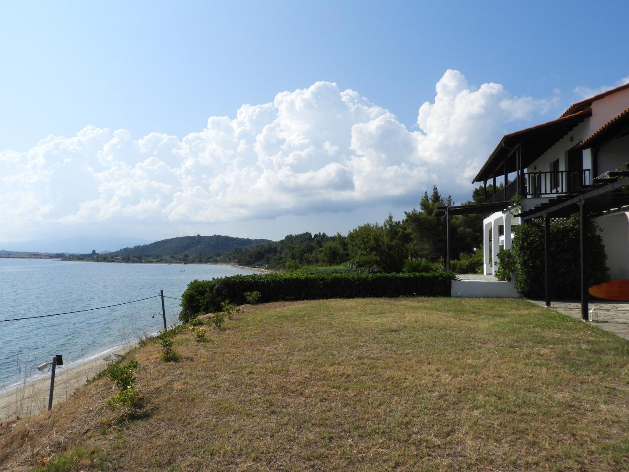 Sangue Blu Beachfront Villa Apartment Ájosz Nikólaosz Kültér fotó